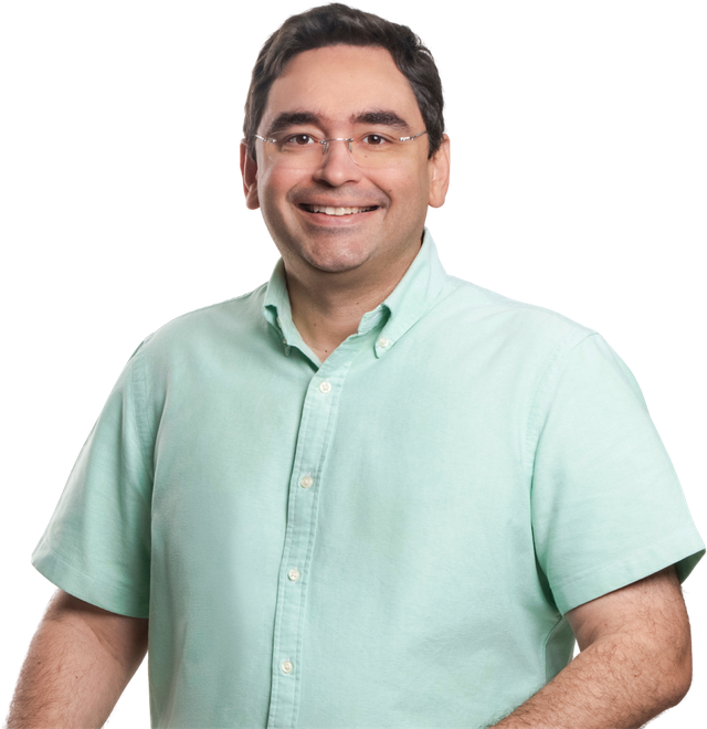 Foto oficial de Adjuto Dias, candidato a Deputado Estadual.