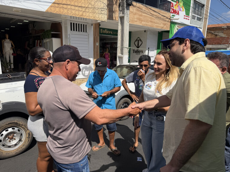 Foto da cobertura: Adjuto Dias fortalece apoio à reeleição em Alexandria com Aline Souza, Ex Prefeito José Bernardino, Berguinho e lideranças locais