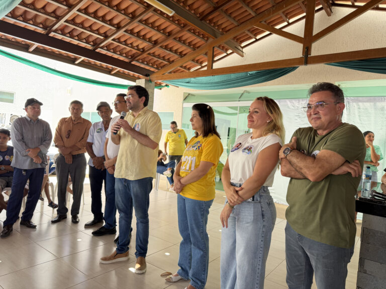 Foto da cobertura: Adjuto Dias fortalece apoio à reeleição em Alexandria com Aline Souza, Ex Prefeito José Bernardino, Berguinho e lideranças locais