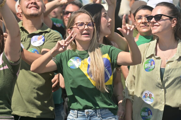Foto da cobertura: Adjuto Dias fortalece parceria com Ouro Branco ao lado do Prefeito Amariudo, do Vice Dr. Araújo e do Ex-Prefeito Samuel
