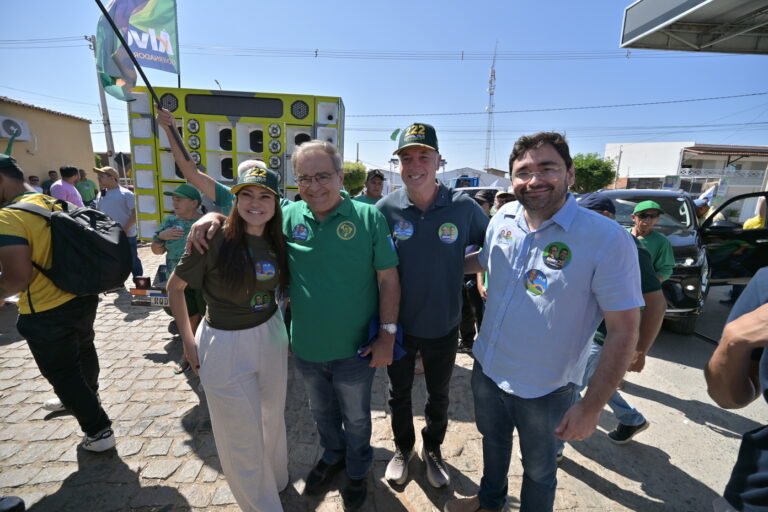 Foto da cobertura: Adjuto Dias fortalece parceria com Ouro Branco ao lado do Prefeito Amariudo, do Vice Dr. Araújo e do Ex-Prefeito Samuel