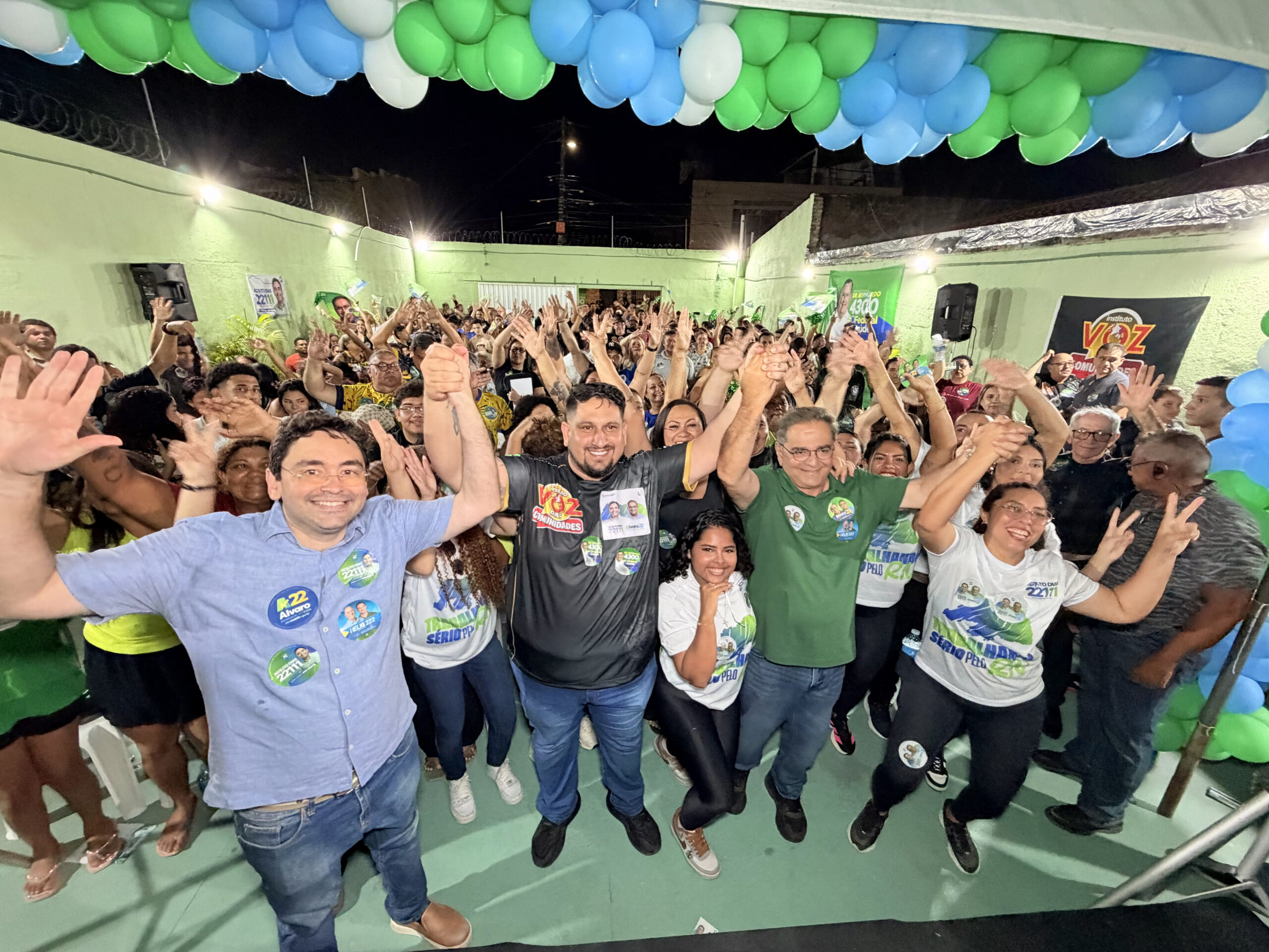 Foto da notícia: Adjuto Dias participa de encontro nas Quintas organizado por Erick Natalense ao lado de Álvaro Dias