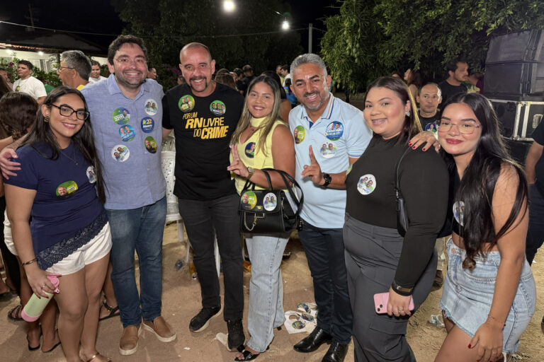 Foto da cobertura: Adjuto Dias participa de encontro político em Ipanguaçu ao lado do prefeito Jefferson Santos, do senador Rogério Marinho e do presidente da Câmara Josimar Lopes