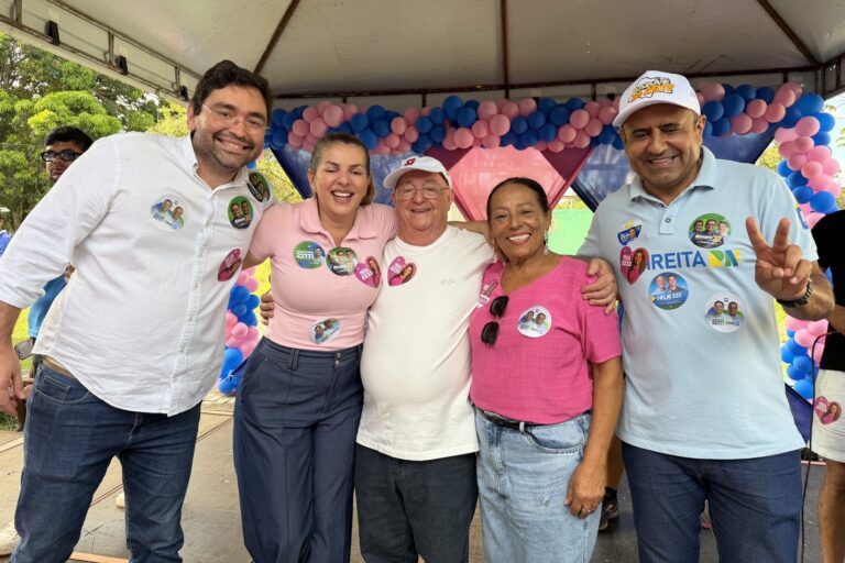 Foto da cobertura: Deputado Adjuto Dias participa de encontro político em Canguaretama ao lado dos ex prefeitos Wilsinho e Welisson e da candidata a deputada federal Nina Souza