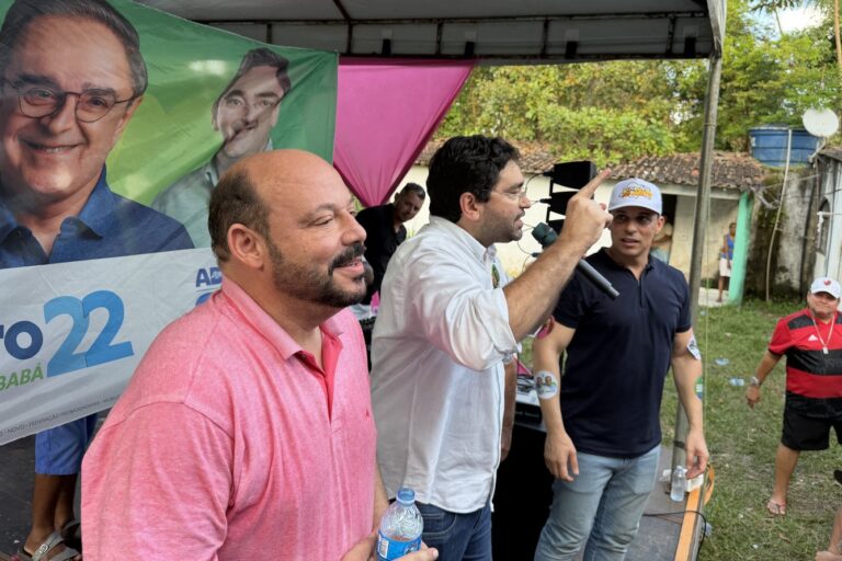 Foto da cobertura: Deputado Adjuto Dias participa de encontro político em Canguaretama ao lado dos ex prefeitos Wilsinho e Welisson e da candidata a deputada federal Nina Souza