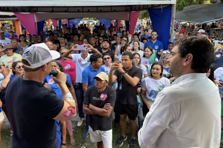 Foto da cobertura: Deputado Adjuto Dias participa de encontro político em Canguaretama ao lado dos ex prefeitos Wilsinho e Welisson e da candidata a deputada federal Nina Souza