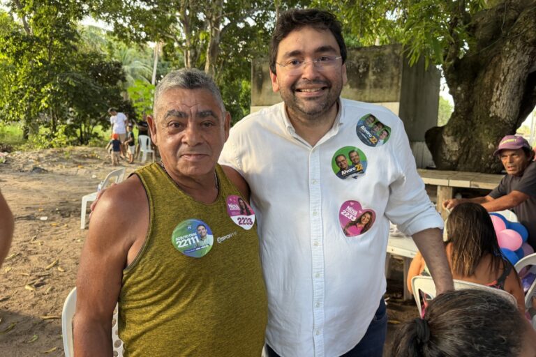 Foto da cobertura: Deputado Adjuto Dias participa de encontro político em Canguaretama ao lado dos ex prefeitos Wilsinho e Welisson e da candidata a deputada federal Nina Souza