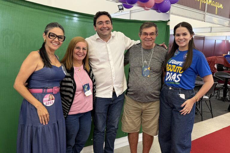 Foto da cobertura: Adjuto Dias prestigia 31ª Feira Brasil Mostra Brasil e relembra atuação em defesa dos artesãos