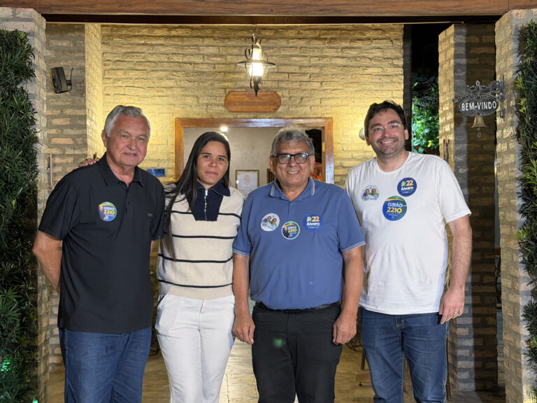 Foto da cobertura: Em Lagoa Nova, Adjuto Dias fortalece parceria com prefeito Iranildo e destaca ações pelo município