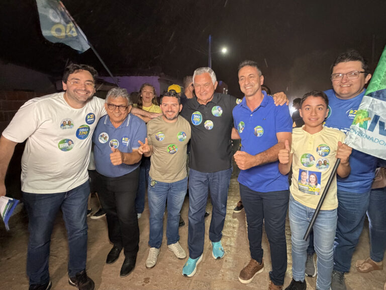 Foto da cobertura: Em Lagoa Nova, Adjuto Dias fortalece parceria com prefeito Iranildo e destaca ações pelo município