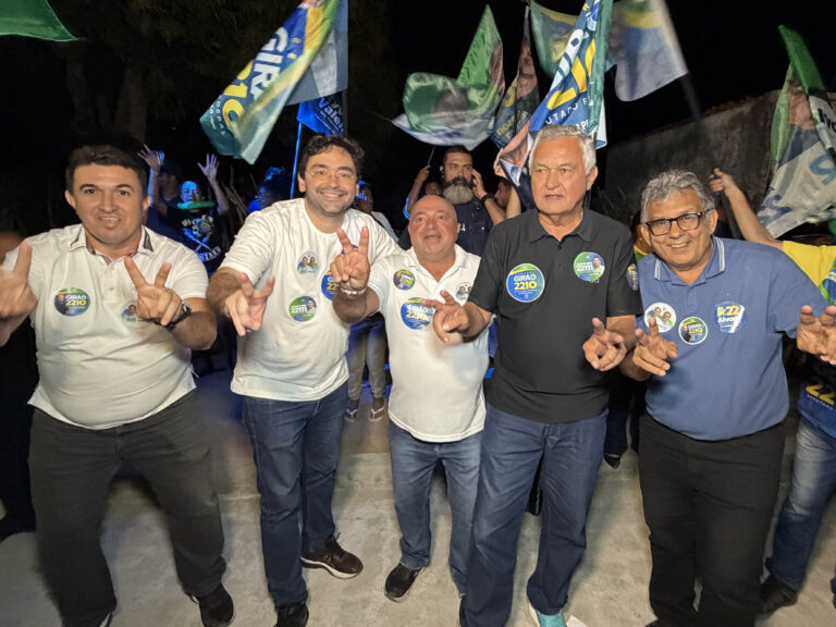Foto da cobertura: Em Lagoa Nova, Adjuto Dias fortalece parceria com prefeito Iranildo e destaca ações pelo município