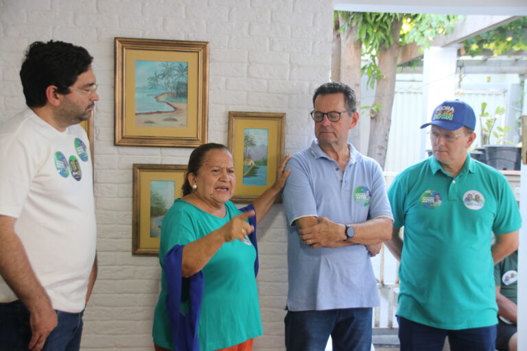 Foto da cobertura: Adjuto Dias se reúne com lideranças de Currais Novos e reforça compromisso com o município