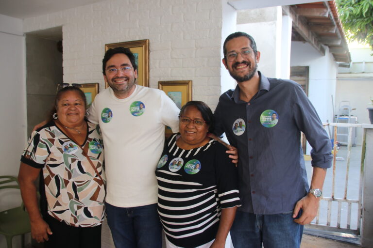 Foto da cobertura: Adjuto Dias se reúne com lideranças de Currais Novos e reforça compromisso com o município