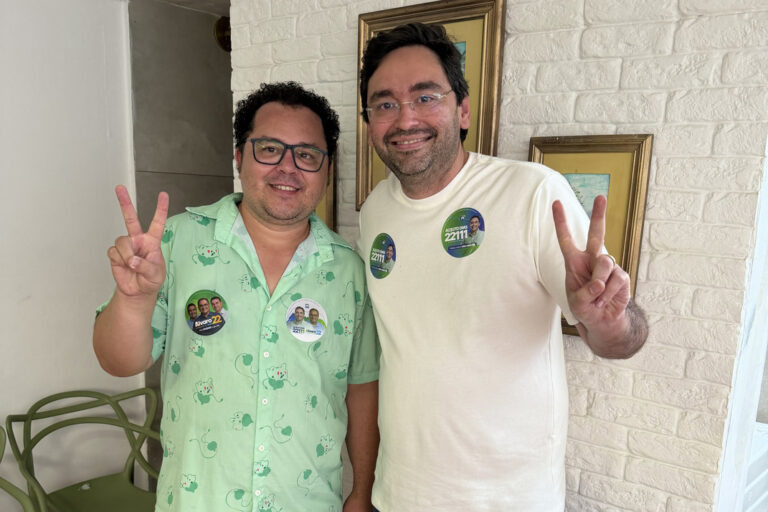 Foto da cobertura: Adjuto Dias se reúne com lideranças de Currais Novos e reforça compromisso com o município