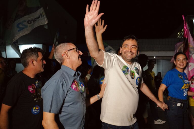 Foto da cobertura: Mobilização de Adjuto Dias em Caicó se transforma em passeata