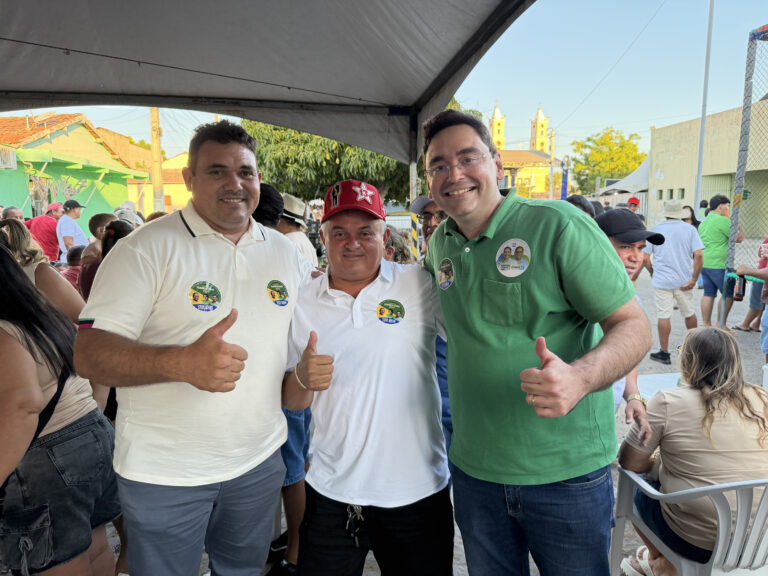 Foto da cobertura: Adjuto Dias é recebido pelo vereador Fabrício Bode em Jardim de Piranhas