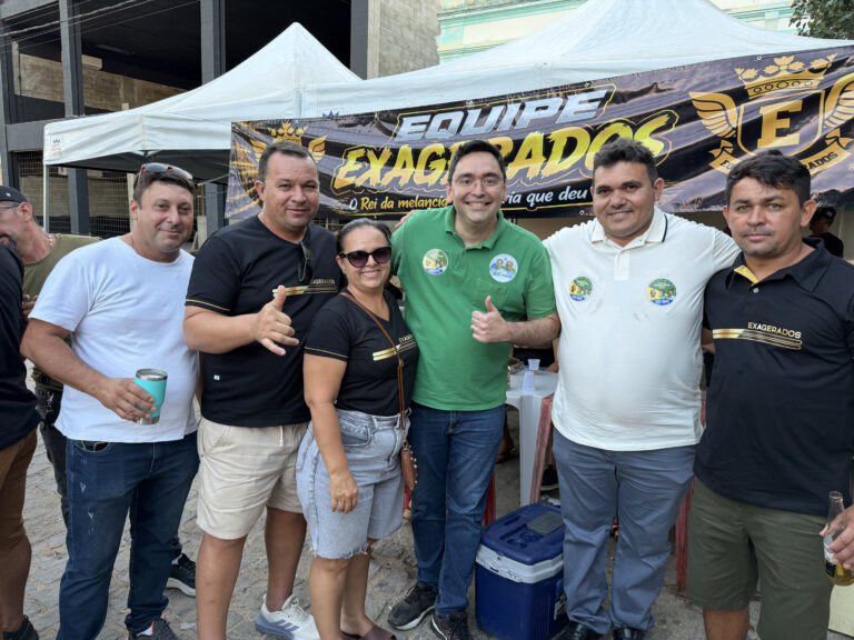 Foto da cobertura: Adjuto Dias é recebido pelo vereador Fabrício Bode em Jardim de Piranhas