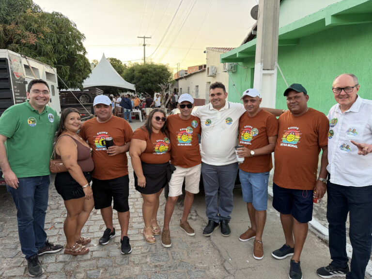 Foto da cobertura: Adjuto Dias é recebido pelo vereador Fabrício Bode em Jardim de Piranhas