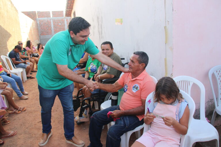 Foto da cobertura: Adjuto Dias visita Projeto Semeando Inclusão e destaca importância das ações sociais em Mossoró