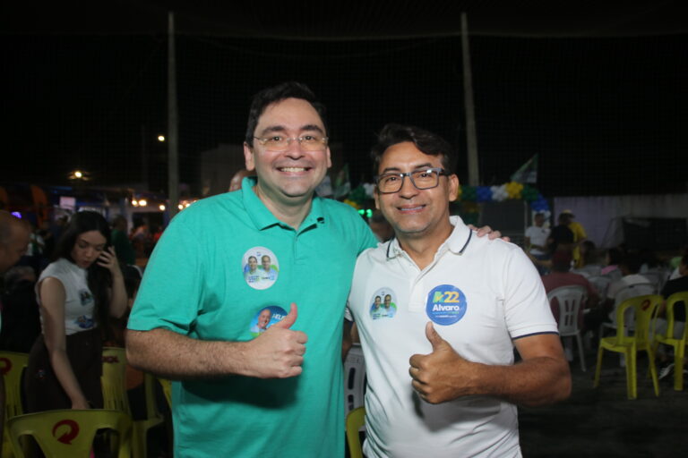 Foto da cobertura: Adjuto Dias se reúne com ex vereador Aluísio Feitosa em Mossoró
