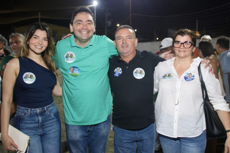 Foto da cobertura: Adjuto Dias se reúne com ex vereador Aluísio Feitosa em Mossoró