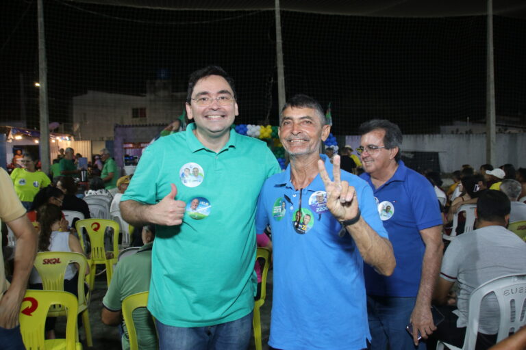 Foto da cobertura: Adjuto Dias se reúne com ex vereador Aluísio Feitosa em Mossoró