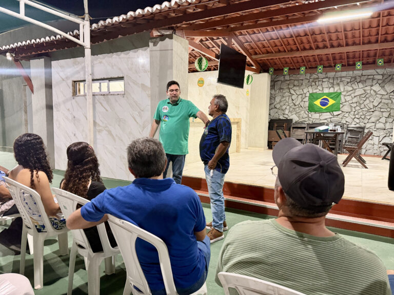 Foto da cobertura: Adjuto Dias se reúne com ex vereador Aluísio Feitosa em Mossoró