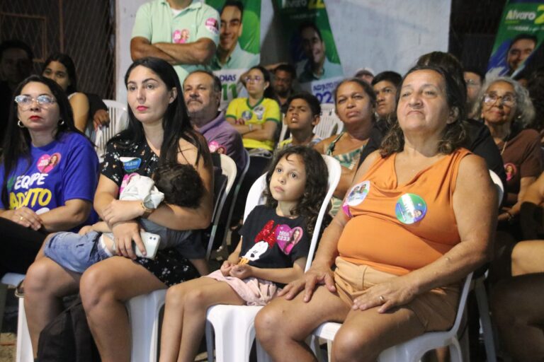Foto da cobertura: Sônia do Nova Natal mobiliza Zona Norte em grande encontro com Adjuto Dias