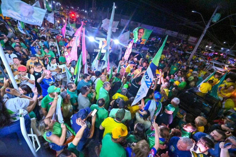 Foto da cobertura: Passeata do Trabalhador reúne grande mobilização em Caicó em apoio a Álvaro e Adjuto Dias