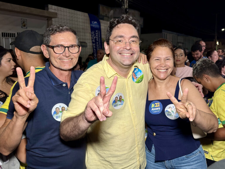 Foto da cobertura: Adjuto Dias participa de mobilização em Ipanguaçu ao lado do prefeito Jefferson Santos e lideranças