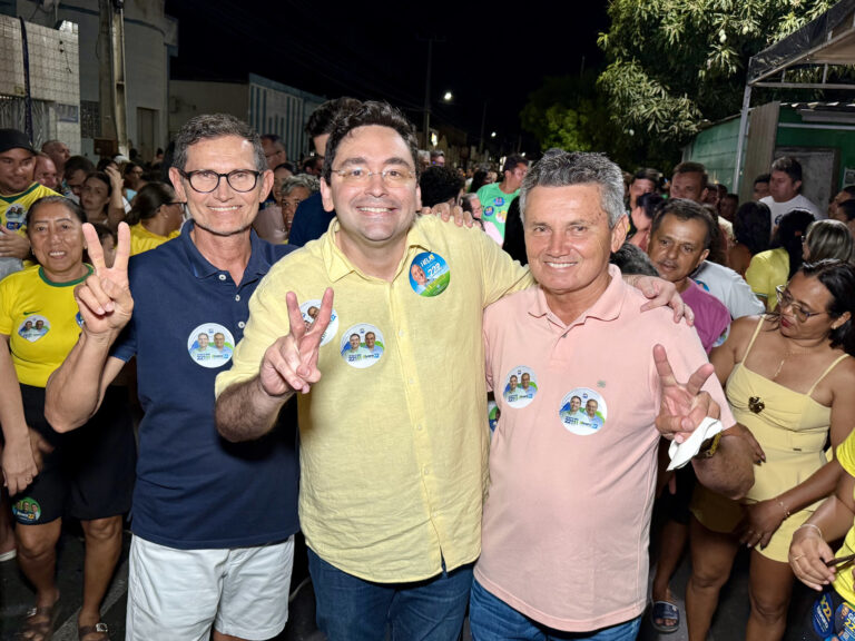 Foto da cobertura: Adjuto Dias participa de mobilização em Ipanguaçu ao lado do prefeito Jefferson Santos e lideranças