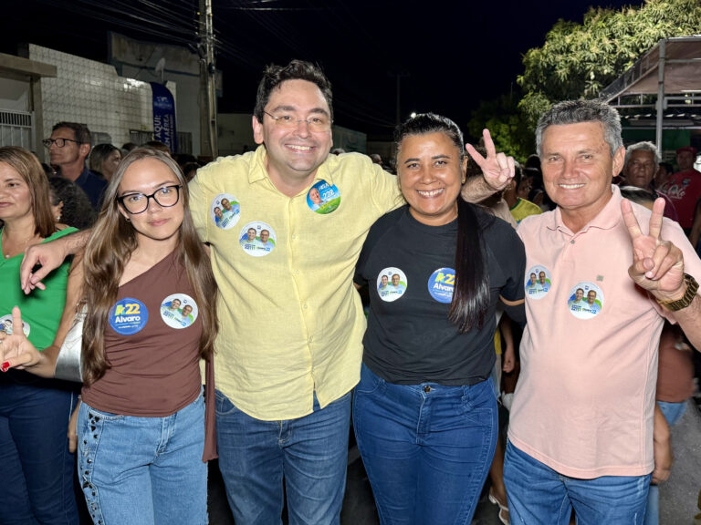 Foto da cobertura: Adjuto Dias participa de mobilização em Ipanguaçu ao lado do prefeito Jefferson Santos e lideranças
